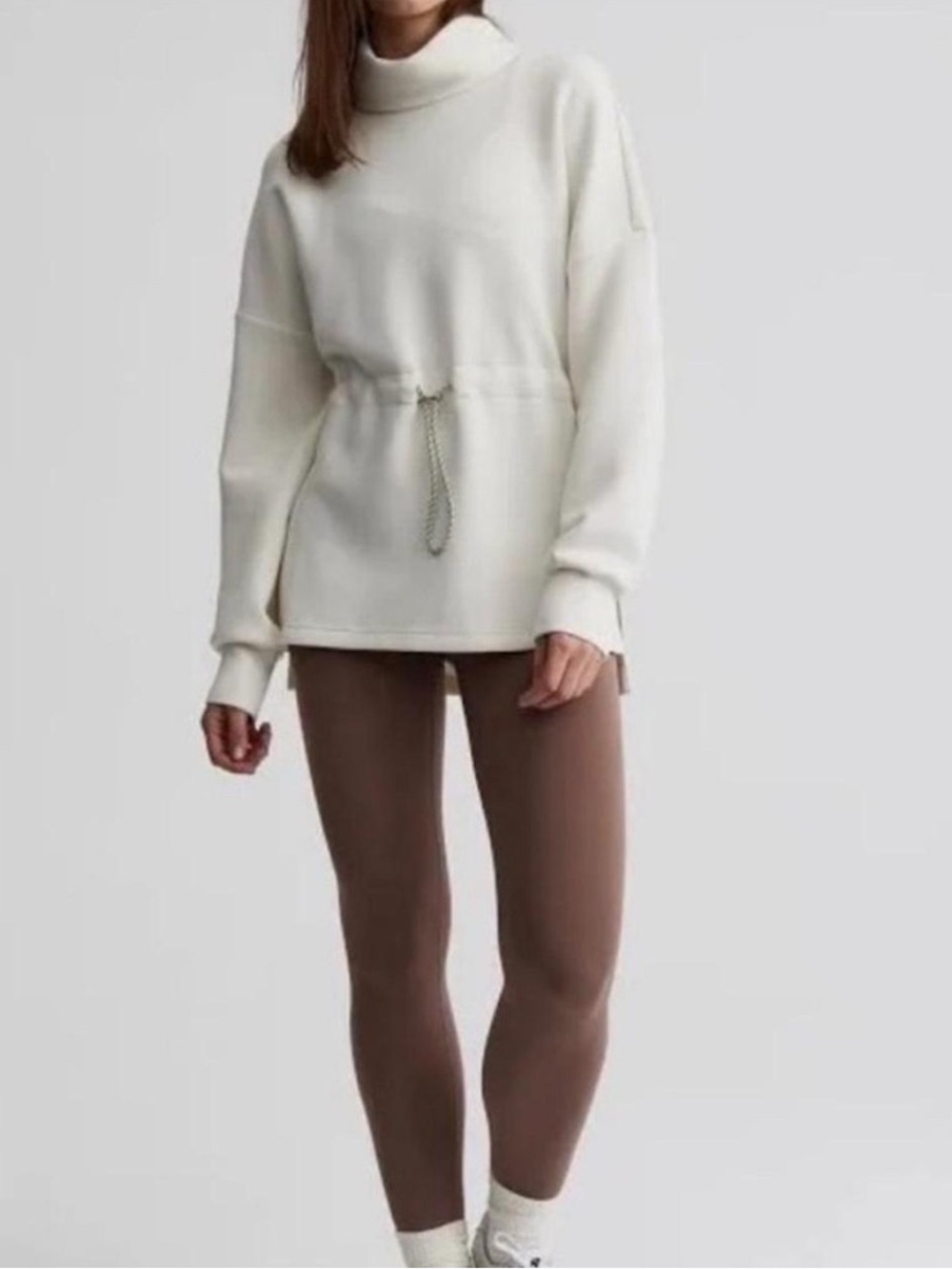 Varley Cream/Gray Drawstring Turtleneck Sweatshirt